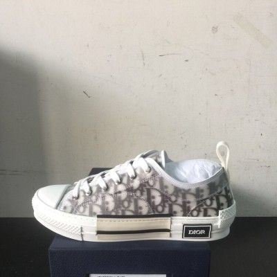 오블리크 스니커즈 로우