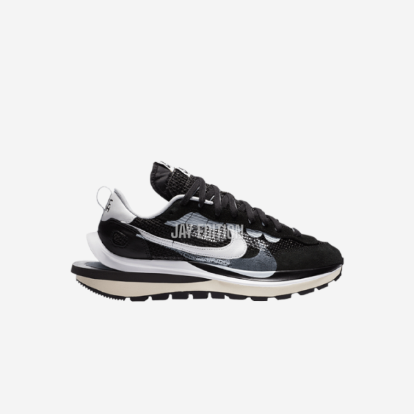 나이키 X SACAI 베이퍼와플 블랙