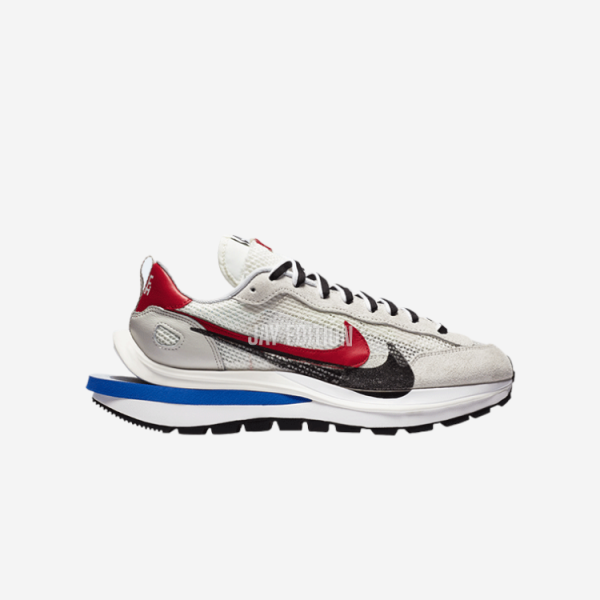 나이키 X SACAI 베이퍼와플 로얄푸시아