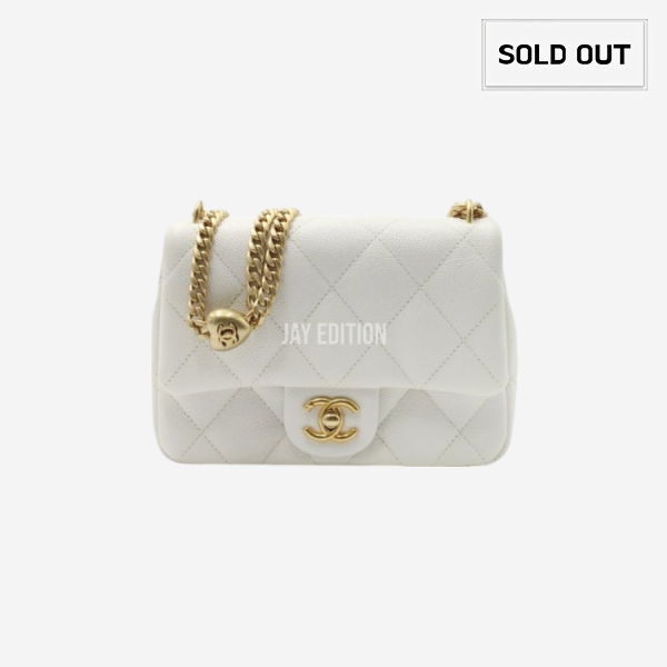 샤넬 23P 하트 참 체인 플랩백