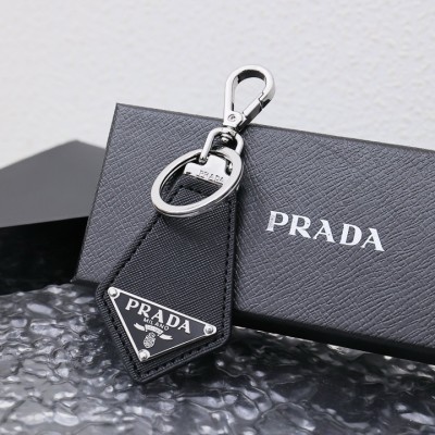 프라다 키링