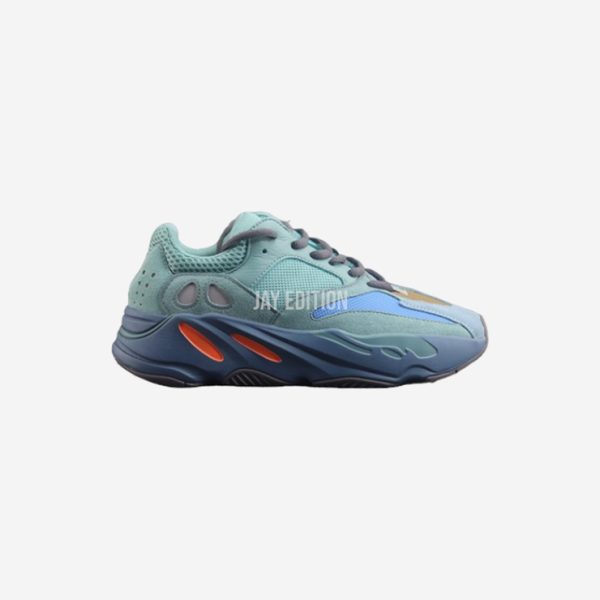 YEEZY 700 페디드 아주르