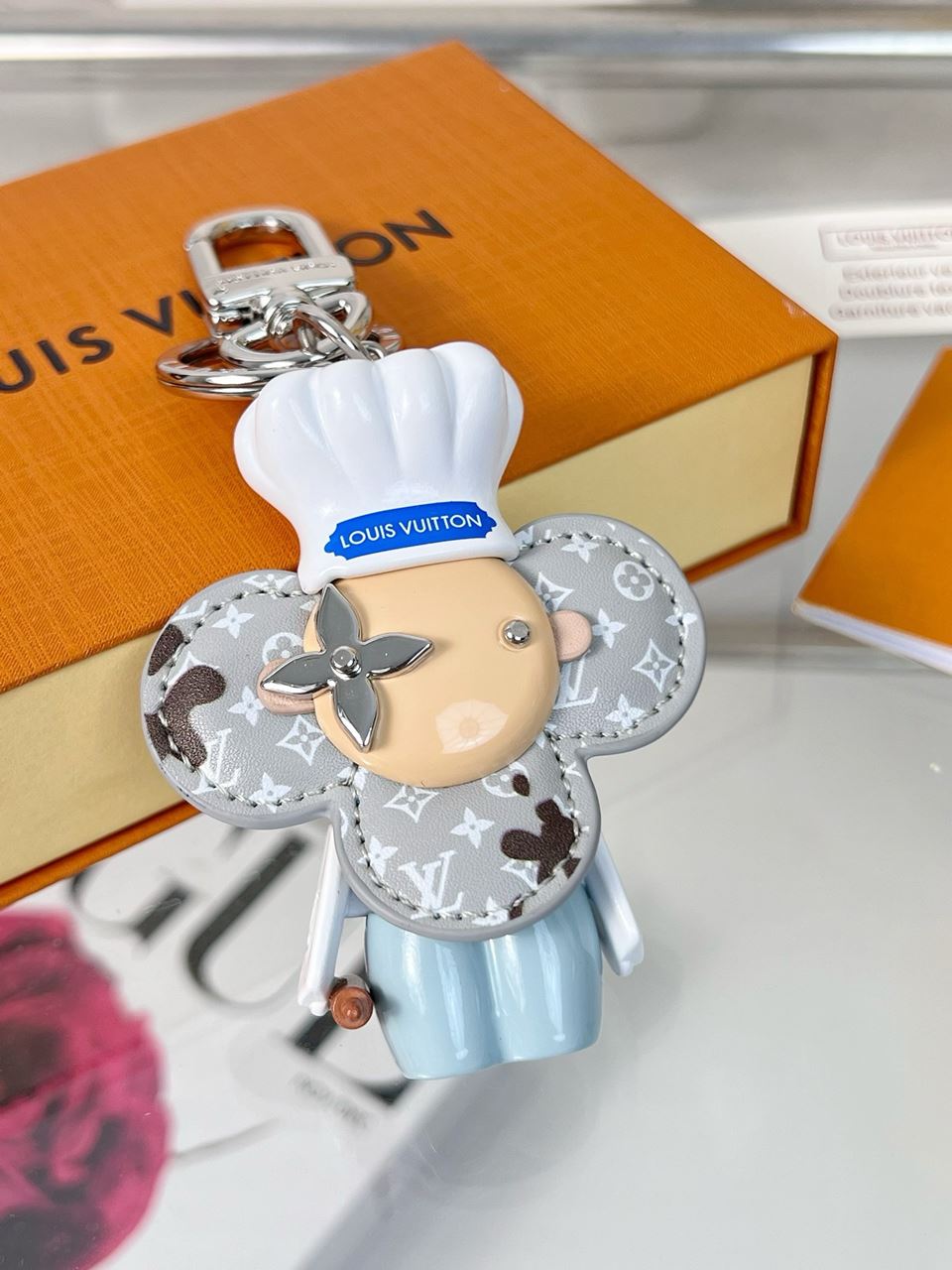 루이비통 비비엔 베이커 콜렉터블 백 참 