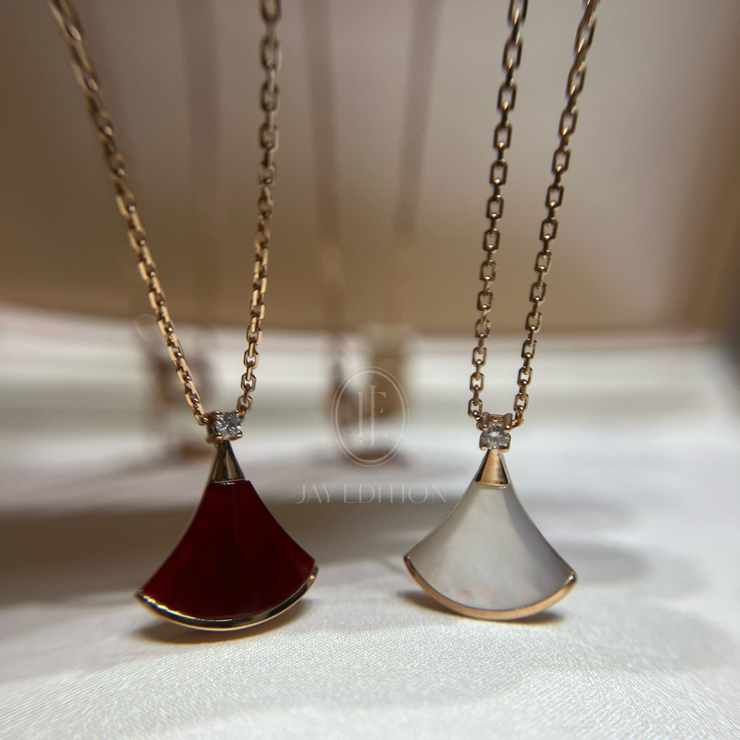 불가리 디바스 드림 네크리스 (문의)