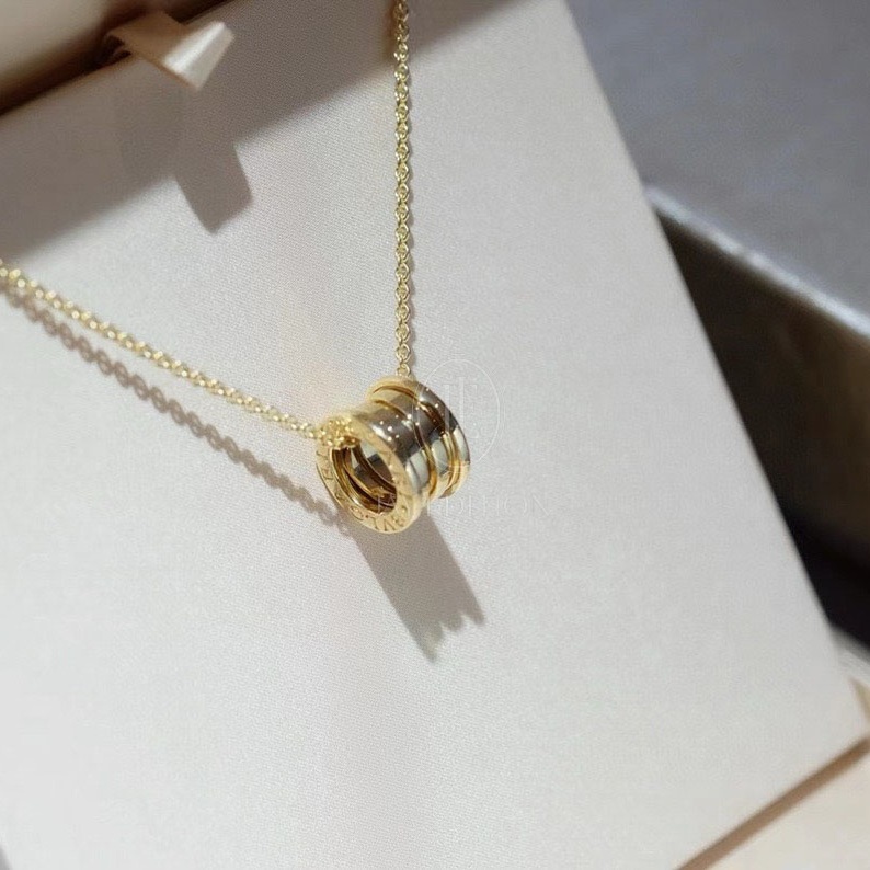 불가리 비제로원 네크리스 (문의)