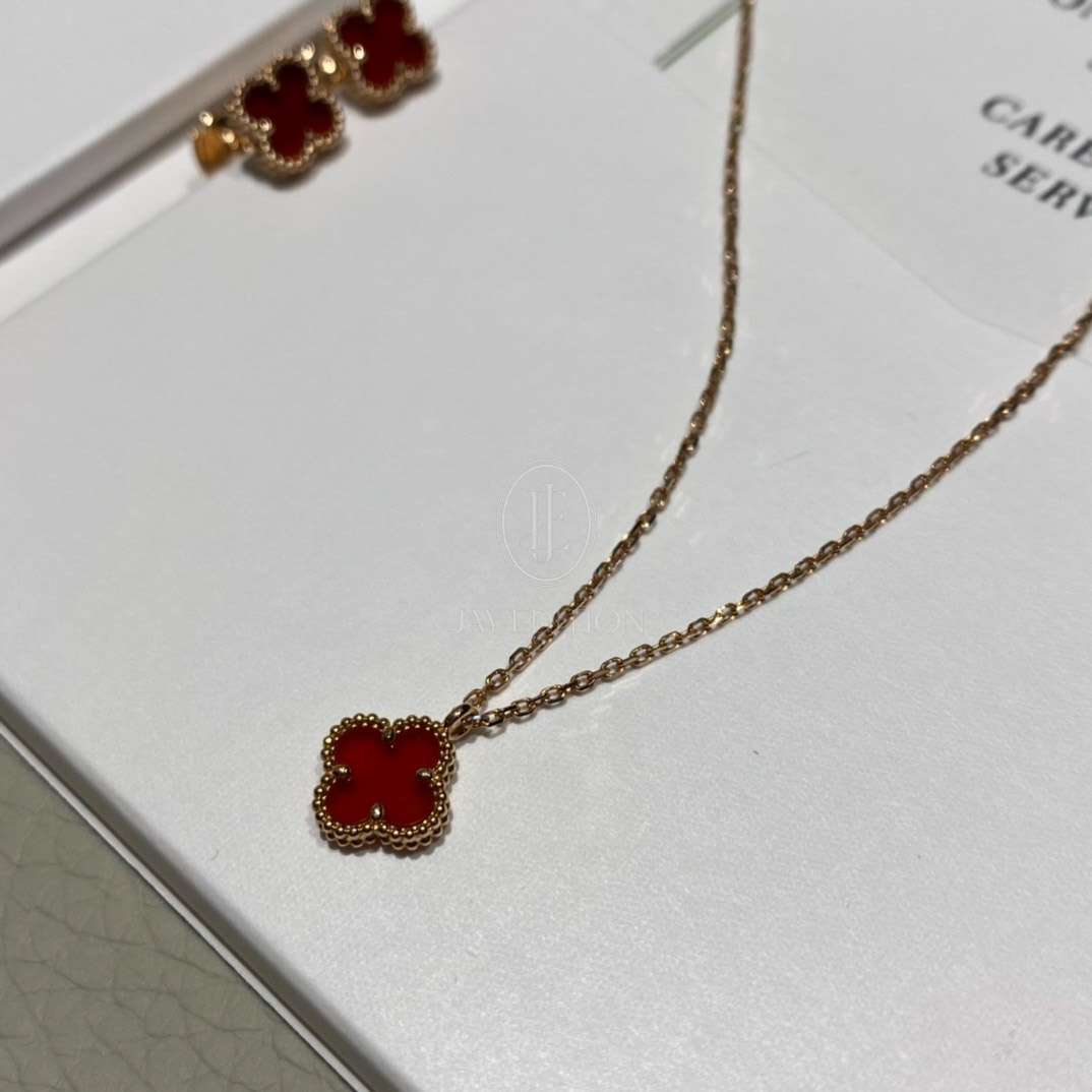 반클리프 스위트 알함브라 네크리스 (문의)