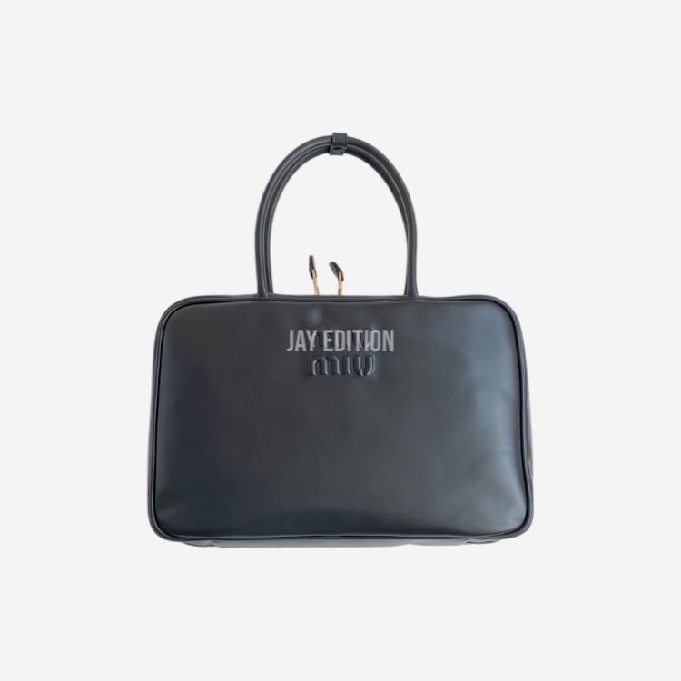 미우미우 가죽 보 백