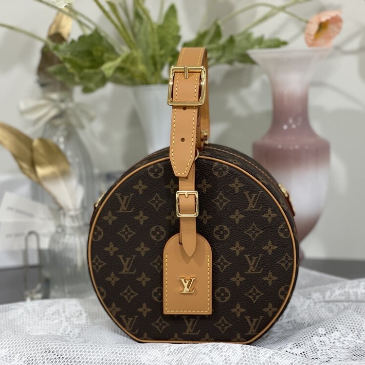 루이비통 쁘띠뜨 부아뜨 샤포백