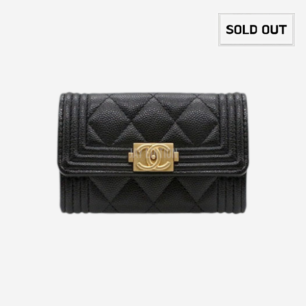 샤넬 보이 플랩 카드지갑